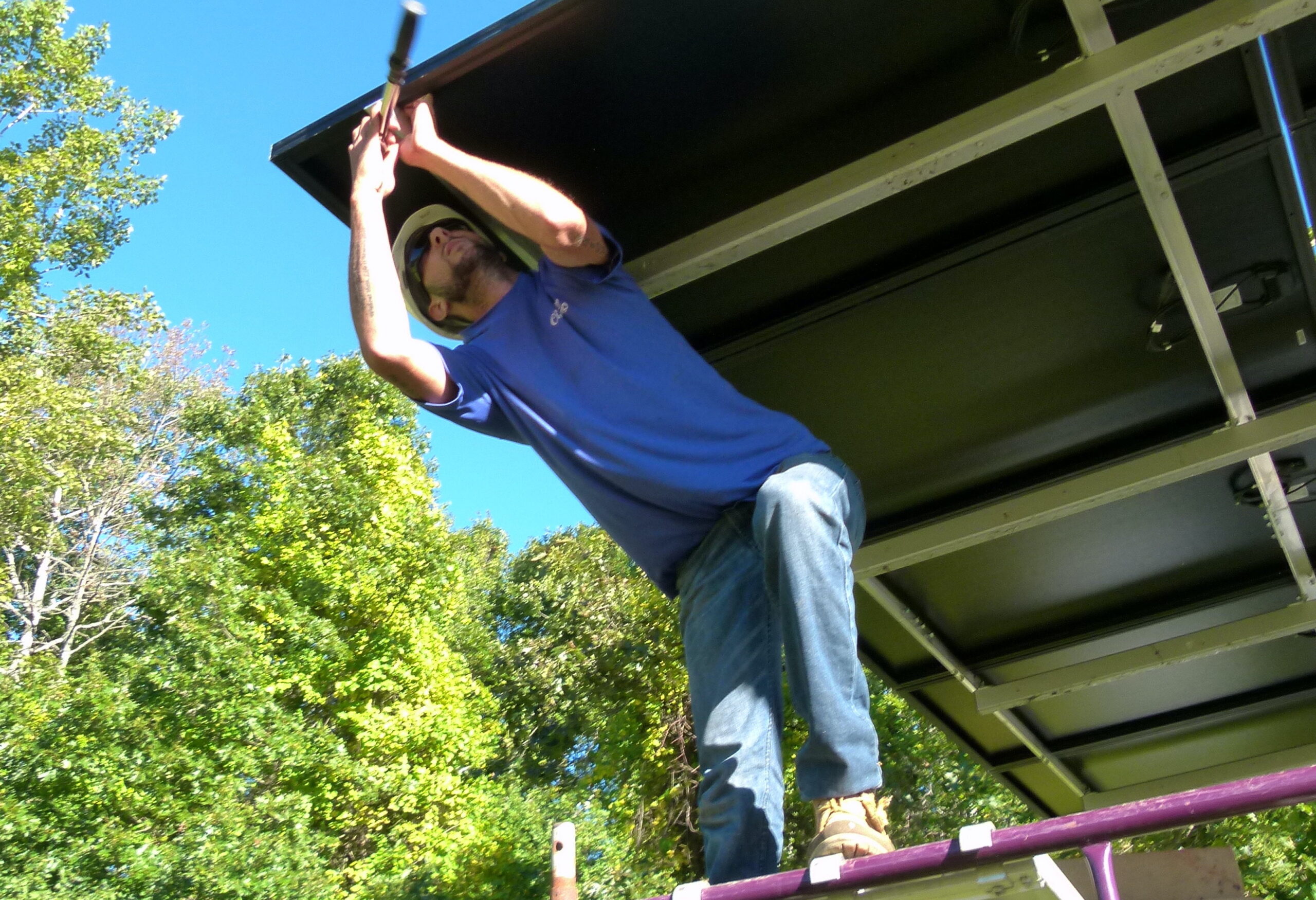 how long do solar panels last